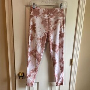 Women Active Wear Leggings Betsey Johnson Performance Small Pink-White Tie Dye